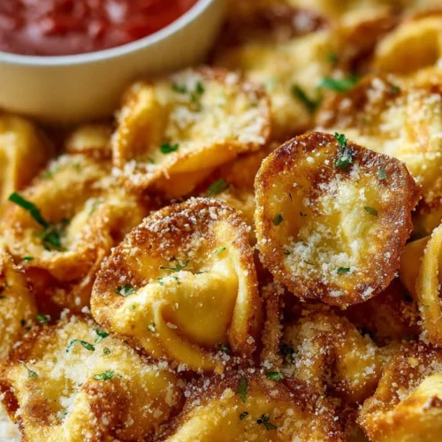 Delicious tortellini party snacks prepared in 30 minutes on a serving platter.